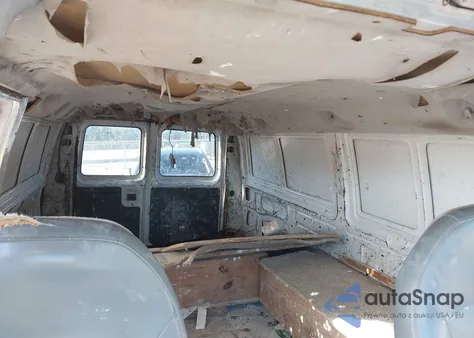 2005 Ford E-250 Commercial/Recreational из США, поврежденный, VIN 1FTNE24W65HB15020